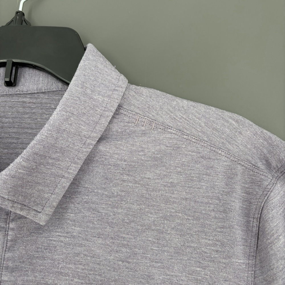 Lululemon Evolution Polo Shirt Mens M Purple Sage Short Sleeve Stretch Golf Prep - Picture 4 of 6